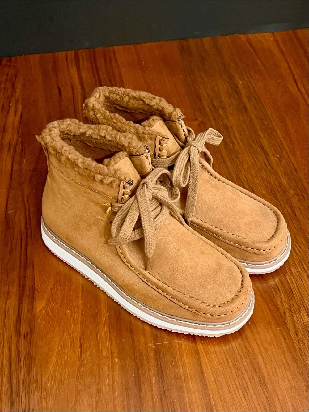 GAP Kids Cozy Tie Boots Cognac Tan Size 13